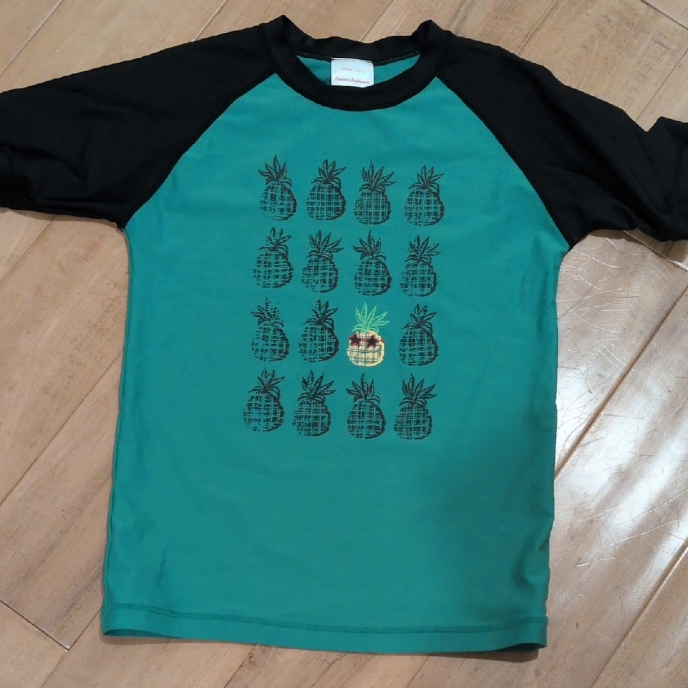 Hanna Andersson Teal and Black Tee